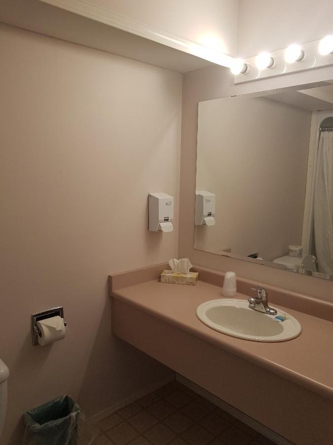 סיקמוס Anchor Riverfront Motel מראה חיצוני תמונה